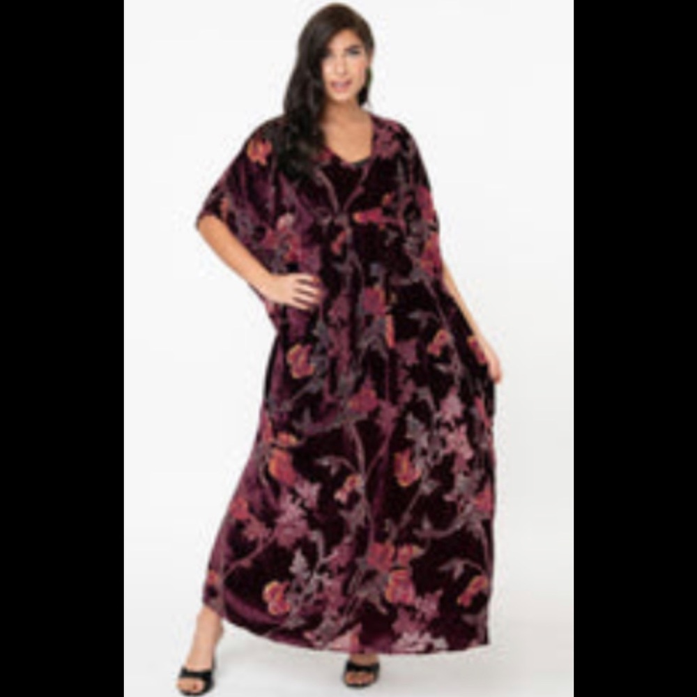 NET Unique Vintage Wine & Floral Devore Velvet Caftan Dress - Plus- One Size